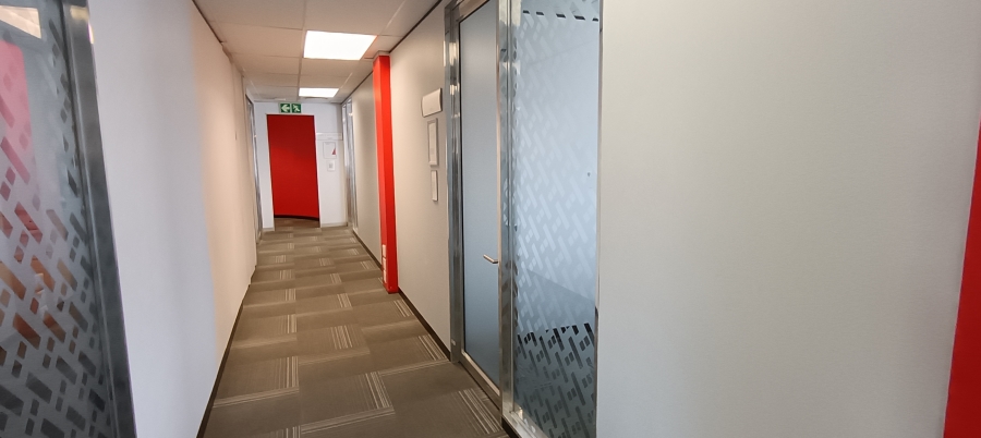 To Let commercial Property for Rent in Bo Oakdale Western Cape
